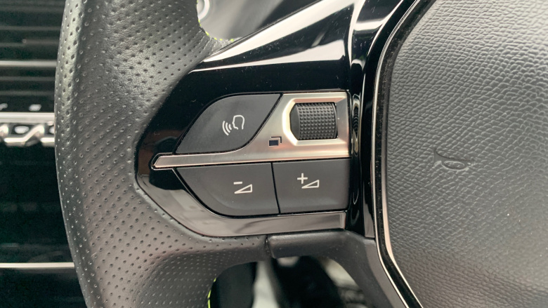 Peugeot 208 1.2 PureTech 100 GT 5dr Petrol Hatchback